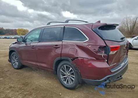 2018 Toyota Highlander Se из США, поврежденный, VIN 5TDJZRFH4JS808426